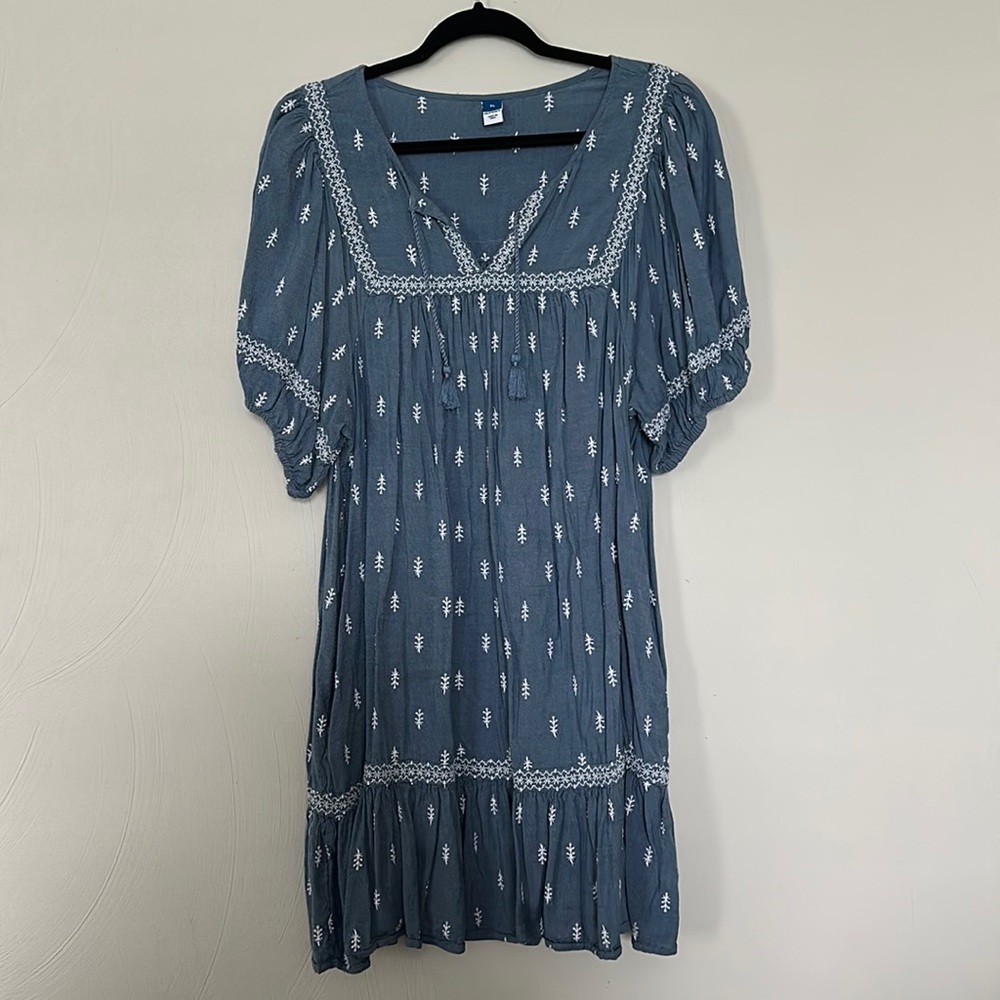 Old Navy Puff Sleeve Tassel Tie Dress